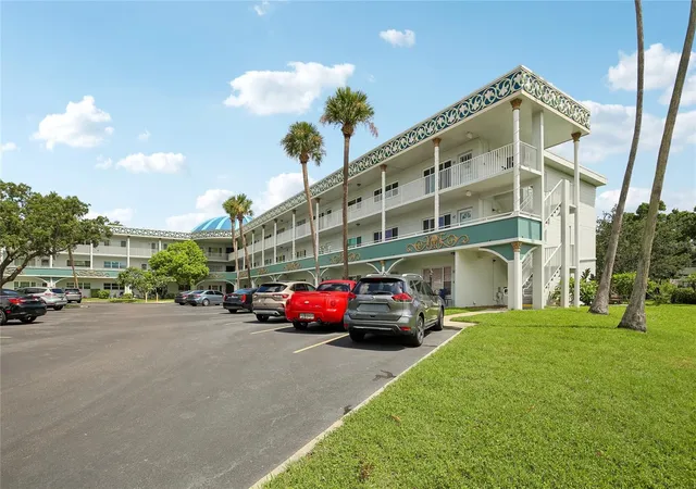Photo 1 of Condo for sale at 2380 World Pkwy Blvd #40, Clearwater, FL 33763 | MLS# TB8532633 | Listing updated on 2026-09-17