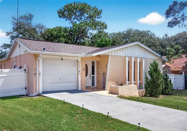 2nd image of 5579 W Pine Cir, Crystal River, FL 34429 | MLS# OM729166