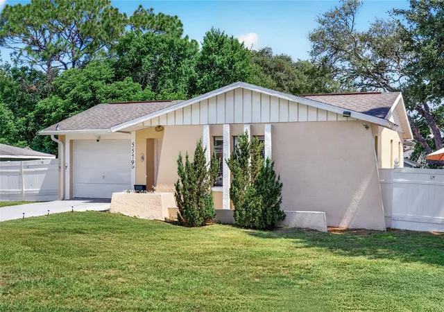 3rd image of 5579 W Pine Cir, Crystal River, FL 34429 | MLS# OM729166