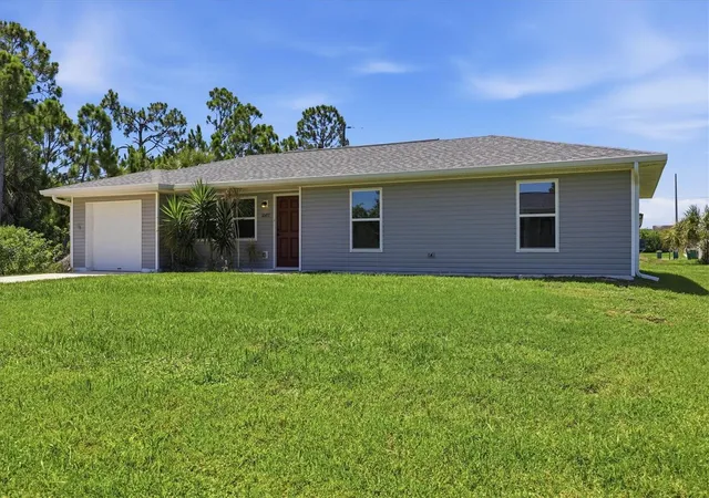 2nd image of 10453 Reims Ave, Englewood, FL 34224 | MLS# D6148202