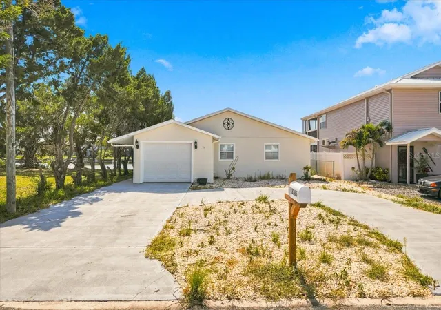 4th image of 3385 Holly Springs Dr, Hernando Beach, FL 34607 | MLS# TB8532668