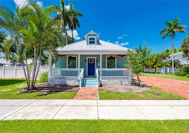 Photo 1 of Single family home for sale at 115 Gill St, Punta Gorda, FL 33950 | MLS# C7528811 | Listing updated on 2026-09-15