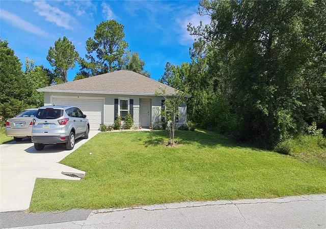 Photo 3 of Single family home for sale at 16 Princeton Ln, Palm Coast, FL 32164 | MLS# A4701021 | Listing updated on 2026-08-25