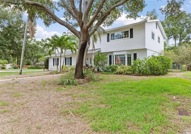 3rd image of 1901 Dormieone Rd N, Saint Petersburg, FL 33710 | MLS# TB8532687