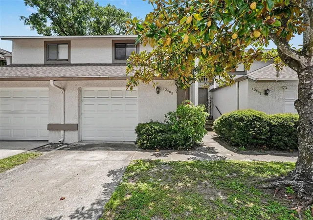 Photo 2 of Townhouse for sale at 12409 Titus Ct, Tampa, FL 33612 | MLS# TB8532693 | Listing updated on 2026-08-02