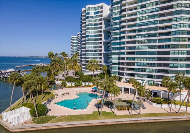 Listing Photo 1 - Condo for sale in building located at 888Th Blvd Of The Arts, Sarasota, FL 34236 - Unit #1705