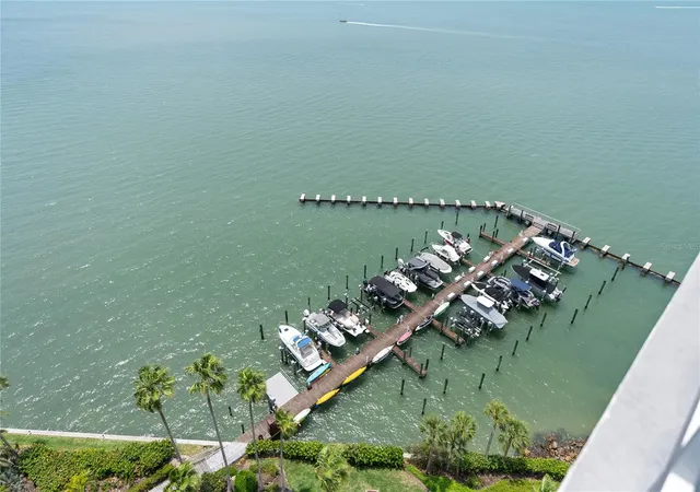 Listing Photo 5 - Condo for sale in building located at 888Th Blvd Of The Arts, Sarasota, FL 34236 - Unit #1705
