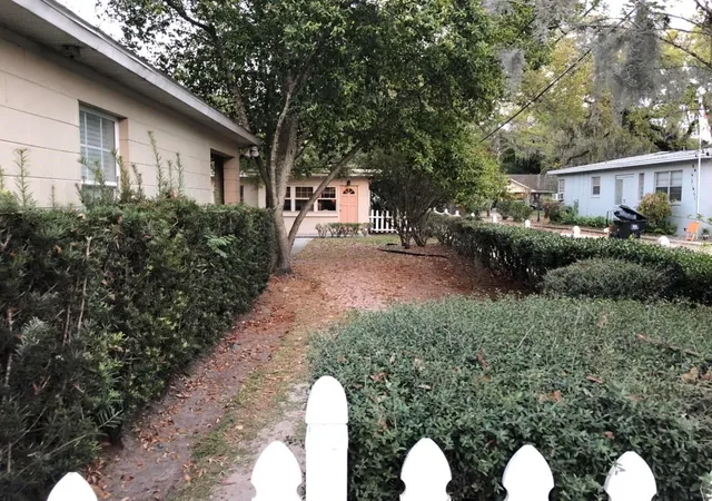 Photo 3 of Single family home for sale at 826 N Westmoreland Dr, Orlando, FL 32804 | MLS# O6428090 | Listing updated on 2026-07-25