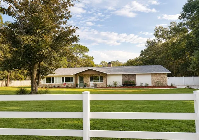 Photo 1 of Single family home for sale at 17238 Bridlepath Ct, Lutz, FL 33558 | MLS# TB8532721 | Listing updated on 2026-09-05