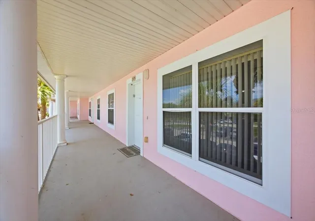 Listing Photo 4 - Condo for sale in building located at 3157 Sun Lake Ct, KISSIMMEE, FL 34747 - Unit #B