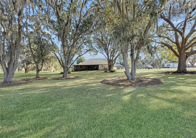 1st image of 400 Carman Dr, Leesburg, FL 34748 | MLS# G5115534