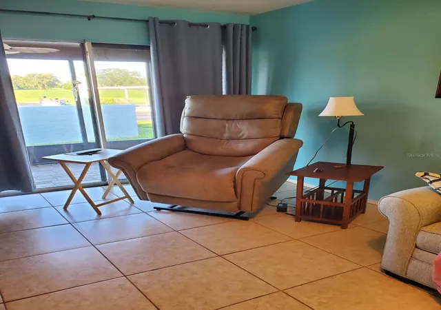 Listing Photo 5 - Condo for sale in building located at 11135 Carriage Hl Dr, PORT RICHEY, FL 34668 - Unit #3