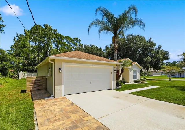 Photo 2 of Single family home for sale at 23 Port Ln, Palm Coast, FL 32164 | MLS# FC320197 | Listing updated on 2026-09-22