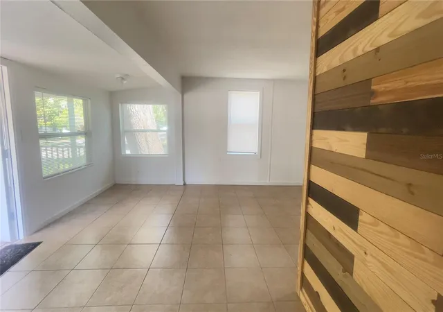 Photo 3 of Single family home for sale at 432 SE 15th Street, Gainesville, FL 32641 | MLS# GC542229 | Listing updated on 2026-09-05