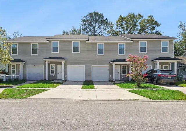 Photo 1 of Townhouse for sale at 3551 Rain Forest Dr W, Jacksonville, FL 32277 | MLS# O6428129 | Listing updated on 2026-09-21