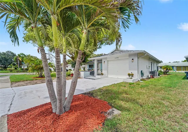 Photo 3 of Single family home for sale at 1496 Queen Anne Dr, Palm Harbor, FL 34684 | MLS# TB8532761 | Listing updated on 2026-09-13