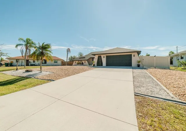 Photo 3 of Single family home for sale at 9273 Carnation Ave, Englewood, FL 34224 | MLS# N6145159 | Listing updated on 2026-10-05
