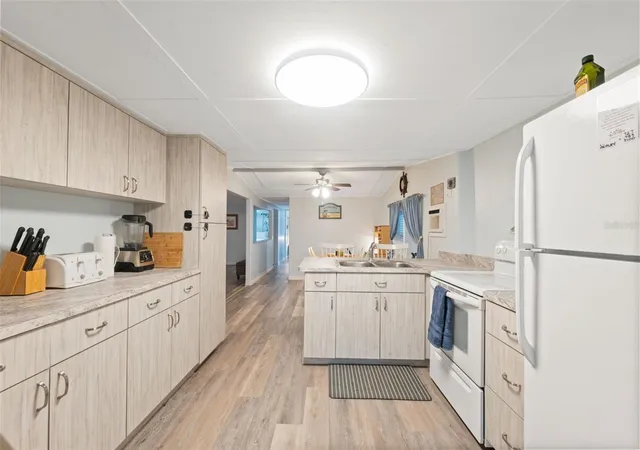 5th image of 5527 Darlene St, Weeki Wachee, FL 34607 | MLS# TB8532763