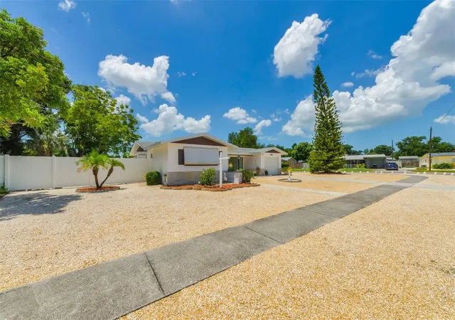 Photo 3 of Single family home for sale at 5992 32nd Avenue N, Saint Petersburg, FL 33710 | MLS# TB8532767 | Listing updated on 2026-10-20