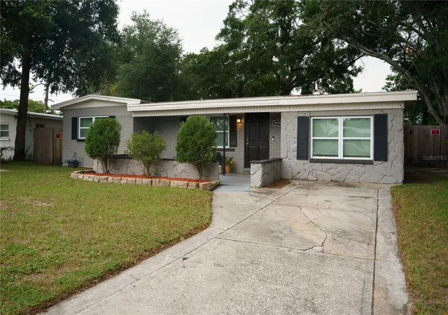 1st image of 10906 N Lantana Ave, Tampa, FL 33612 | MLS# TB8532791