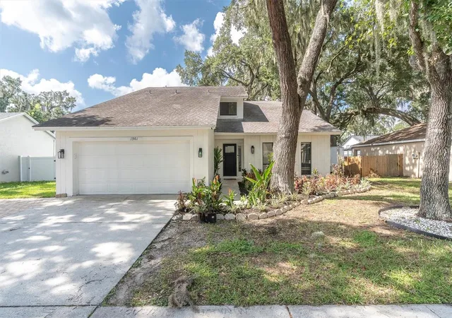 50th image of 1901 Landside Dr, Valrico, FL 33594 | MLS# TB8532794