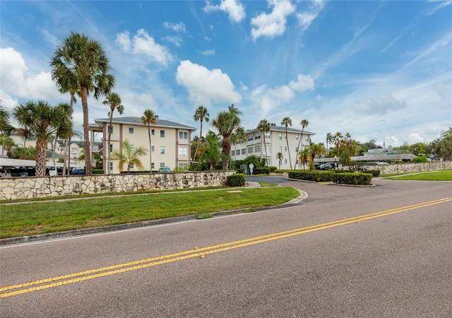 5th image of 1235 S Highland Ave, Clearwater, FL 33756