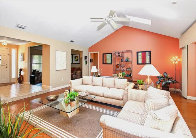 Photo 4 of Sale Pending at 616 Riverpark Cir, Longwood, FL 32779 | MLS# O6428154 | Listing updated on 2026-10-09