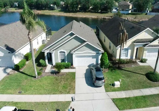 Photo 3 of Single family home for sale at 16732 Glenbrook Blvd, Clermont, FL 34714 | MLS# S5154411 | Listing updated on 2026-07-27