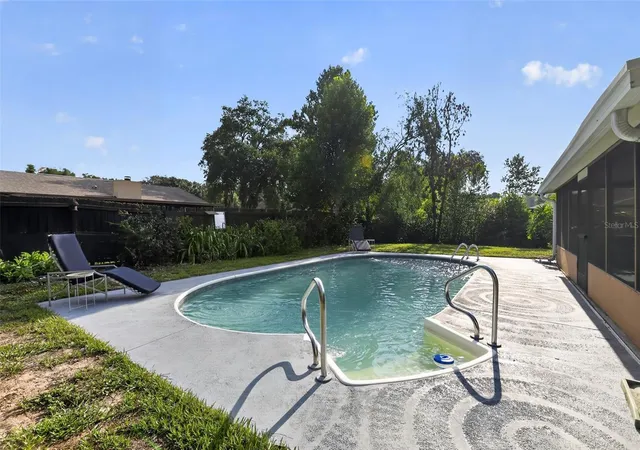 2nd image of 13635 Berkshire Ct, Grand Island, FL 32735 | MLS# O6428159