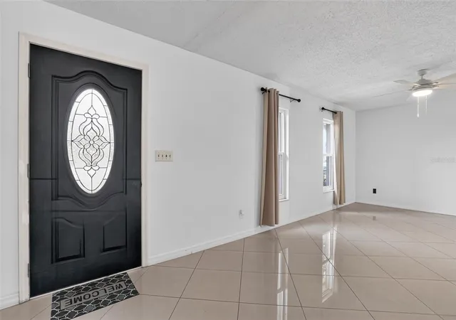 5th image of 13635 Berkshire Ct, Grand Island, FL 32735 | MLS# O6428159