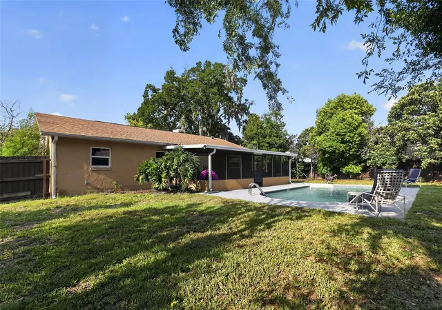 34th image of 13635 Berkshire Ct, Grand Island, FL 32735 | MLS# O6428159