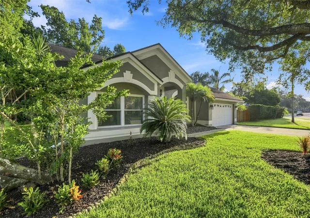 3rd image of 2200 Ekana Dr, Oviedo, FL 32765 | MLS# O6428162