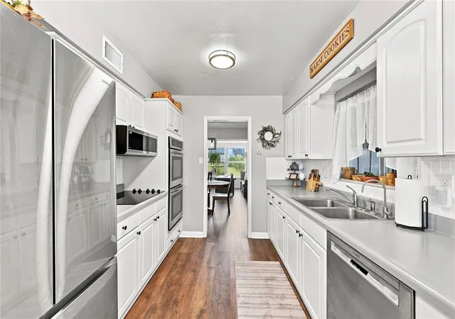Photo 2 of Single family home for sale at 1405 Hacienda Dr, Sun City Center, FL 33573 | MLS# TB8532825 | Listing updated on 2026-10-07