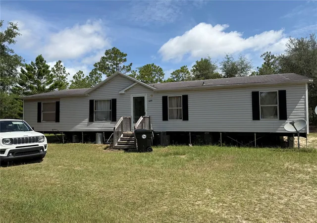 3rd image of 6274 Emory Ave, Keystone Heights, FL 32656 | MLS# OM729206