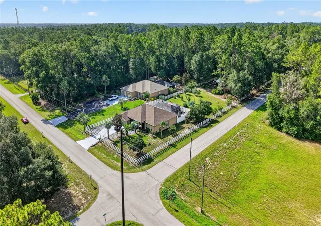 4th image of 20096 Sw 59Th Ln, Dunnellon, FL 34431 | MLS# OM729208