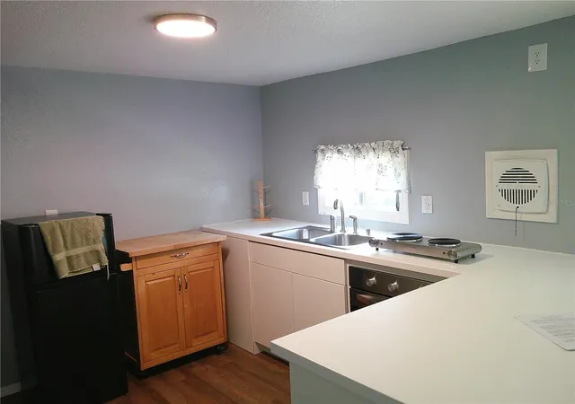 Photo 4 of Manufactured home for sale at 6250 Connecticut St, Zephyrhills, FL 33542 | MLS# TB8532839 | Listing updated on 2026-09-21