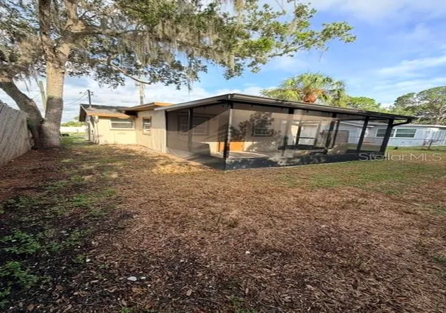 Photo 3 of Single family home for sale at 7317 Oelsner St, New Port Richey, FL 34652 | MLS# TB8532841 | Listing updated on 2026-10-13