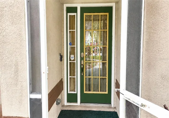 Photo 4 of Single family home for sale at 12021 68th Street, Largo, FL 33773 | MLS# TB8532842 | Listing updated on 2026-10-07