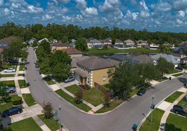 Photo 2 of Single family home for sale at 807 Jadestone Cir, Orlando, FL 32828 | MLS# O6428200 | Listing updated on 2026-09-16