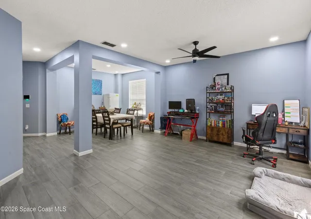 Photo 3 of Single family home for sale at 807 Jadestone Cir, Orlando, FL 32828 | MLS# O6428200 | Listing updated on 2026-09-16