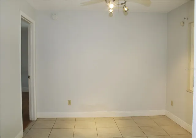 Photo 4 of Single family home for sale at 3740 Hawthorne Ln, Winter Park, FL 32792 | MLS# O6428202 | Listing updated on 2026-10-09