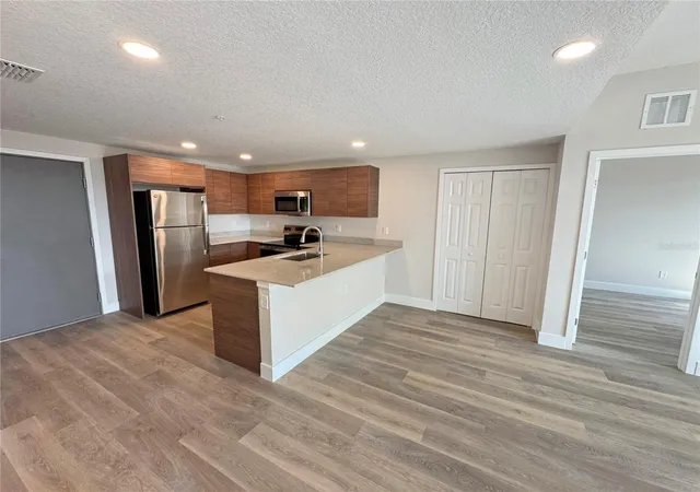 Photo 4 of Condo for sale at 4424 S Texas Ave #1-320, Orlando, FL 32839 | MLS# S5154425 | Listing updated on 2026-09-15