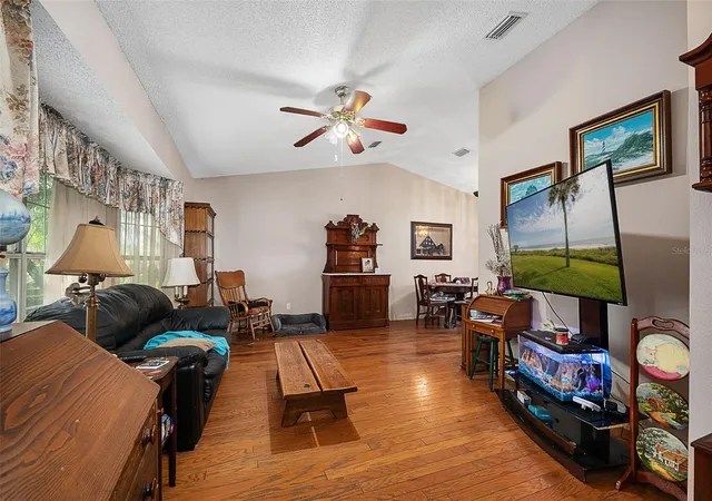 Photo 4 of Single family home for sale at 2372 Mitchell Is Rd, Deltona, FL 32738 | MLS# V4950402 | Listing updated on 2026-09-14