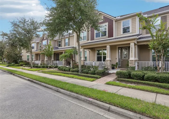 Photo 3 of Townhouse for sale at 8386 Iron Mountain Trl, Windermere, FL 34786 | MLS# S5154426 | Listing updated on 2026-09-21