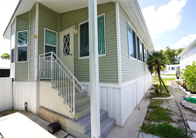 4th image of 125 Brookshire Dr, Nokomis, FL 34275 | MLS# C7528834