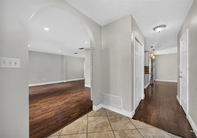 3rd image of 112 Roosevelt Pl, Maitland, FL 32751 | MLS# O6428222