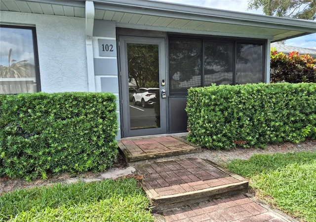 Photo 3 of Condo for sale at 2721 Countryside Blvd #102, Clearwater, FL 33761 | MLS# TB8532874 | Listing updated on 2026-09-13