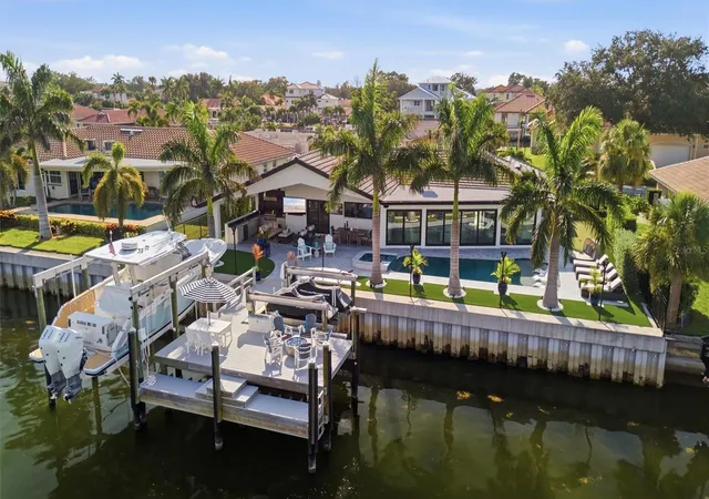 Photo 1 of Single family home for sale at 2022 Hawaii Ave NE, Saint Petersburg, FL 33703 | MLS# TB8532876 | Listing updated on 2026-10-29