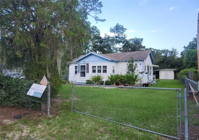 1st image of 1427 Se 1st Ave, Gainesville, FL 32641 | MLS# O6428227