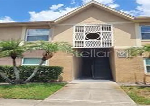 Photo 2 of Condo for sale at 9911 Turf Ct #2, Orlando, FL 32837 | MLS# O6428234 | Listing updated on 2026-07-31